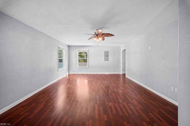 624 Augusta ST, Hampton, VA 23669