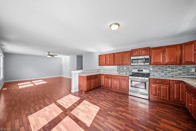 624 Augusta ST, Hampton, VA 23669