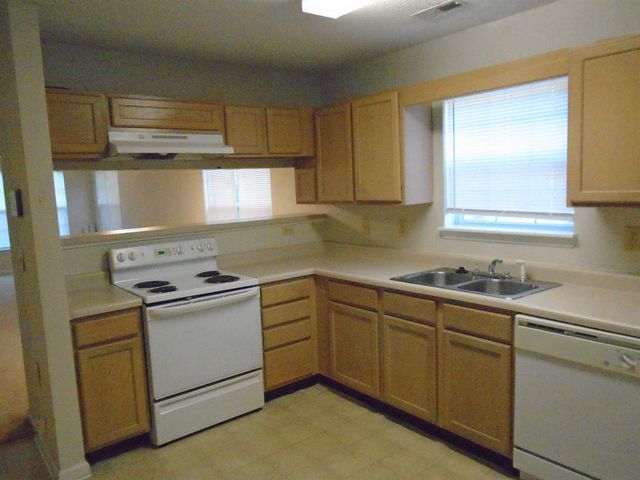 4254 Villas Dr Unit 803, Little River, SC 29566