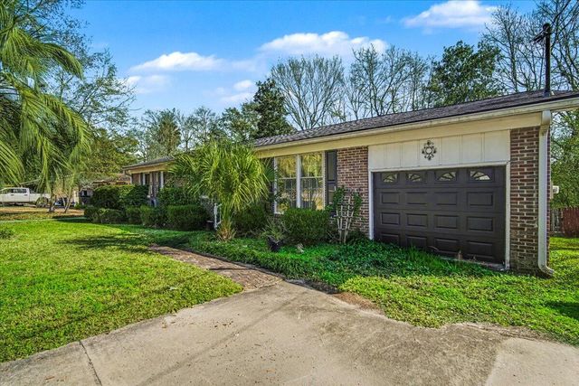 1225 Hillside Drive, Hanahan, SC 29410