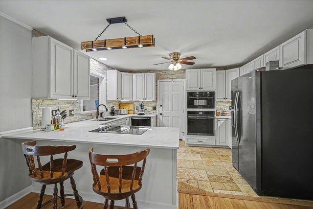 1225 Hillside Drive, Hanahan, SC 29410