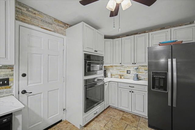 1225 Hillside Drive, Hanahan, SC 29410