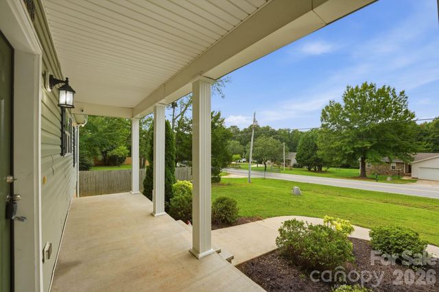 4888 Slanting Bridge Road, Sherrills Ford, NC 28673