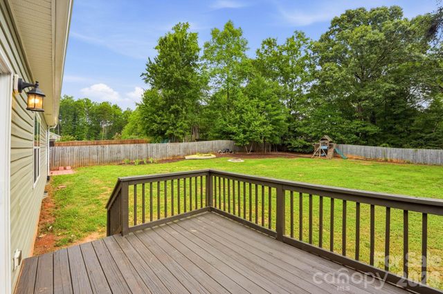 4888 Slanting Bridge Road, Sherrills Ford, NC 28673