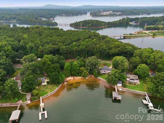 4888 Slanting Bridge Road, Sherrills Ford, NC 28673