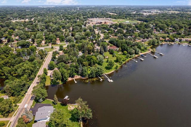 2065 Long Lake Road, New Brighton, MN 55112