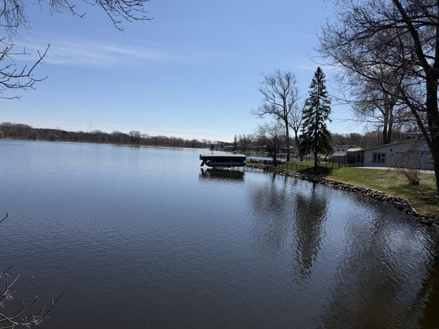 2065 Long Lake Road, New Brighton, MN 55112