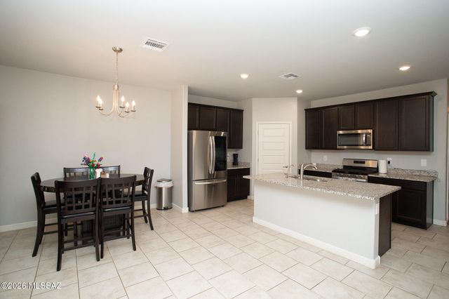10032 N Smooth Agave Loop, Marana, AZ 85653