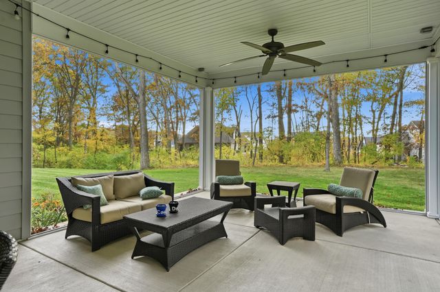 804 Shannon Drive, Crown Point, IN 46307