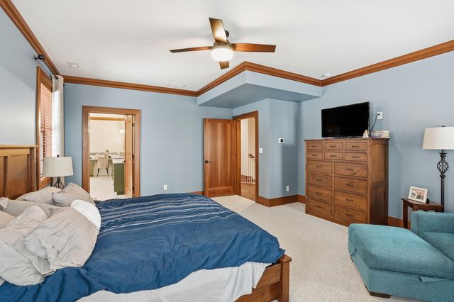 804 Shannon Drive, Crown Point, IN 46307