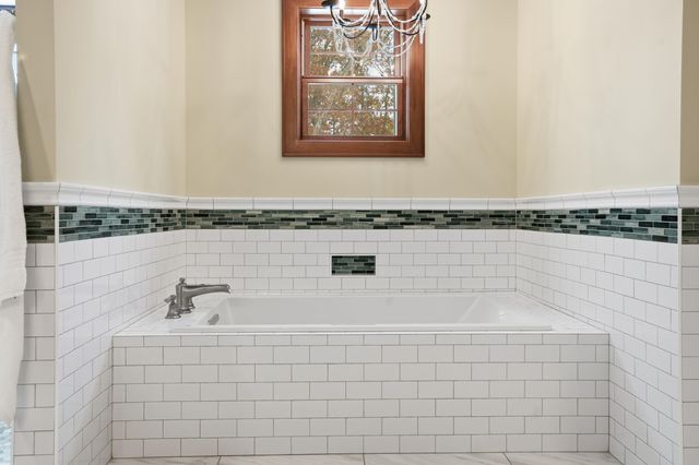 804 Shannon Drive, Crown Point, IN 46307