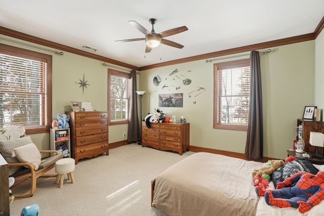 804 Shannon Drive, Crown Point, IN 46307