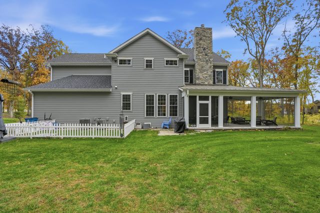 804 Shannon Drive, Crown Point, IN 46307