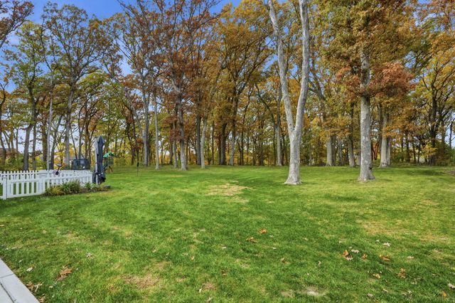 804 Shannon Drive, Crown Point, IN 46307