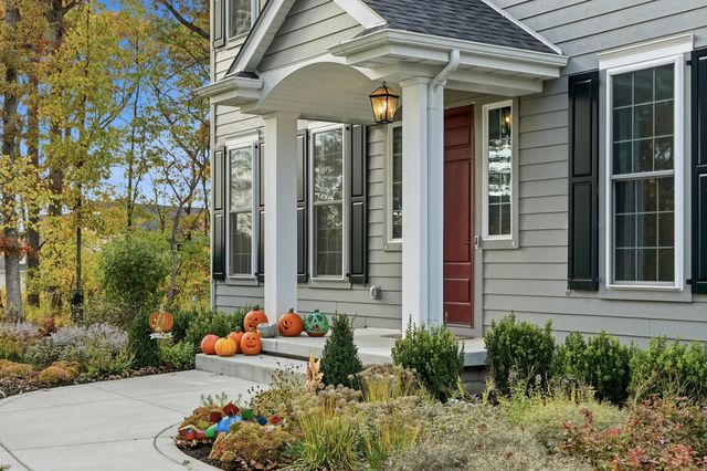 804 Shannon Drive, Crown Point, IN 46307