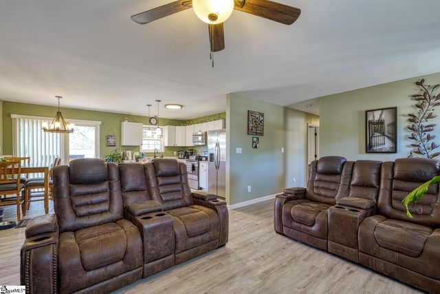 432 Gravley Road, Greer, SC 29651