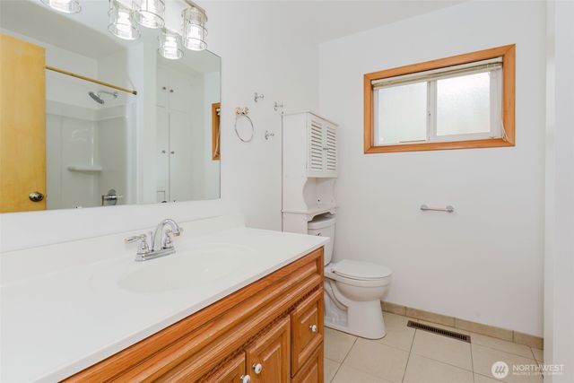 1925 N Callow Avenue, Bremerton, WA 98312