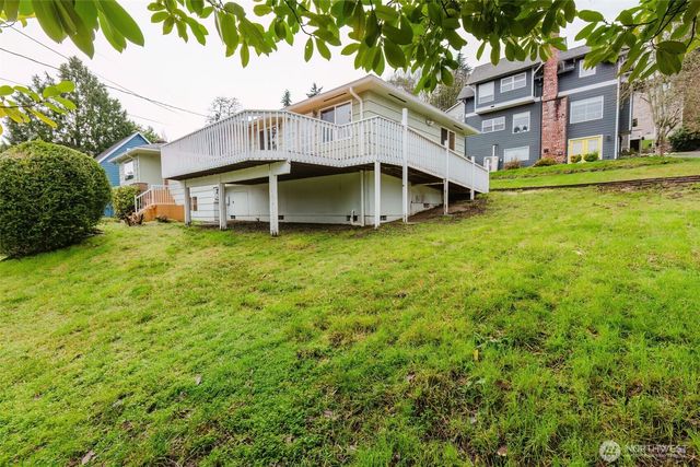 1925 N Callow Avenue, Bremerton, WA 98312