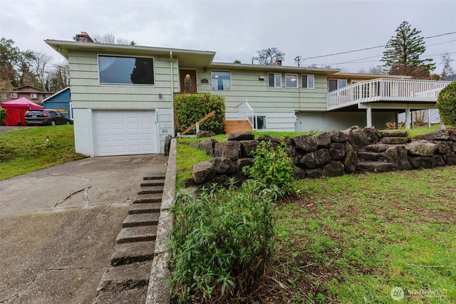 1925 N Callow Avenue, Bremerton, WA 98312