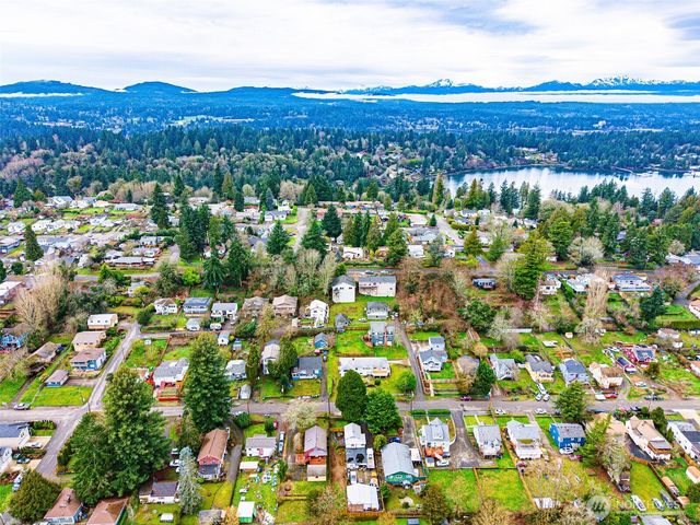 1925 N Callow Avenue, Bremerton, WA 98312