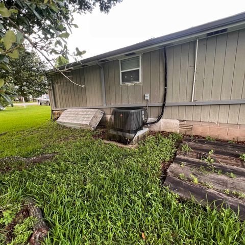 127 Bayou Blue Rd, Houma, LA 70364