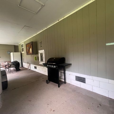 127 Bayou Blue Rd, Houma, LA 70364