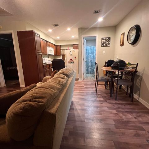 127 Bayou Blue Rd, Houma, LA 70364