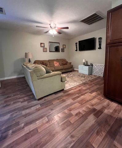 127 Bayou Blue Rd, Houma, LA 70364