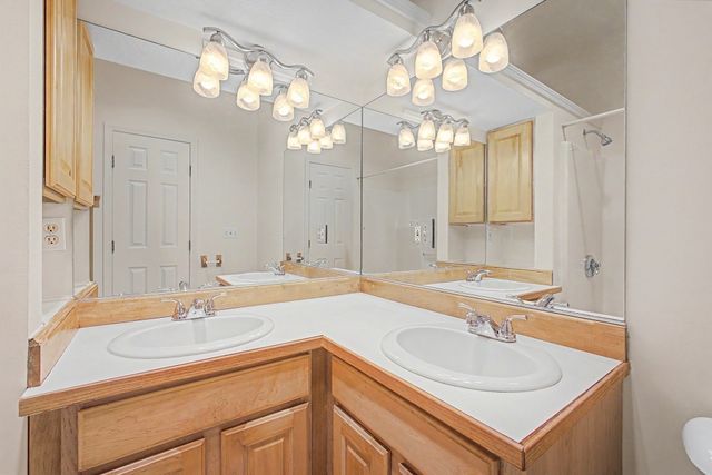 6 Lilac Ct 6, Hopkinton, MA 01748