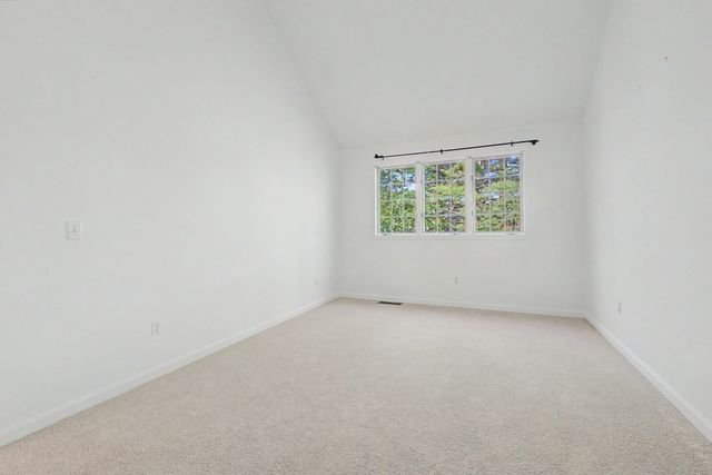 6 Lilac Ct 6, Hopkinton, MA 01748