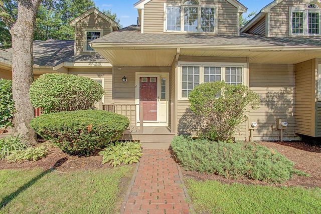 6 Lilac Ct 6, Hopkinton, MA 01748