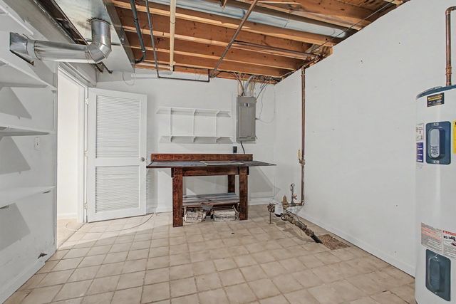 6 Lilac Ct 6, Hopkinton, MA 01748