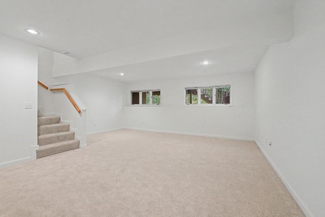 6 Lilac Ct 6, Hopkinton, MA 01748