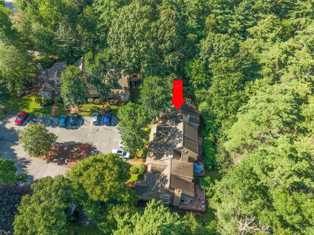 6 Lilac Ct 6, Hopkinton, MA 01748