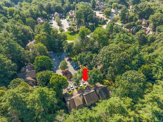 6 Lilac Ct 6, Hopkinton, MA 01748