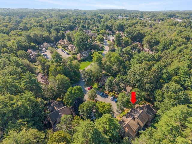 6 Lilac Ct 6, Hopkinton, MA 01748