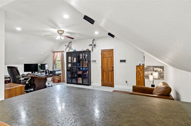 6702 State Highway 59 N, Bowie, TX 76230