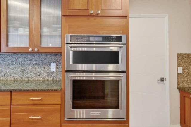 4710 Grant St, Hollywood, FL 33021