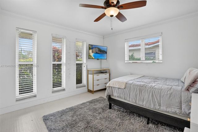 4710 Grant St, Hollywood, FL 33021