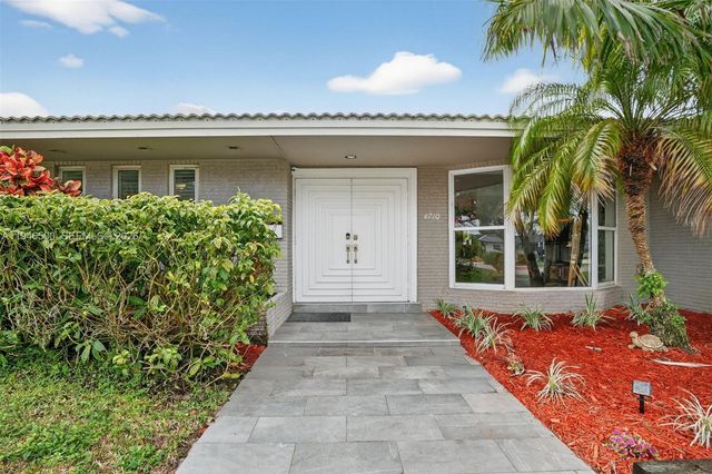 4710 Grant St, Hollywood, FL 33021