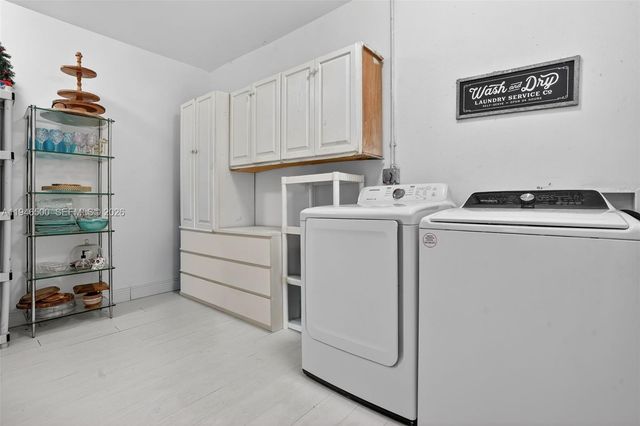 4710 Grant St, Hollywood, FL 33021