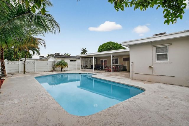 4710 Grant St, Hollywood, FL 33021