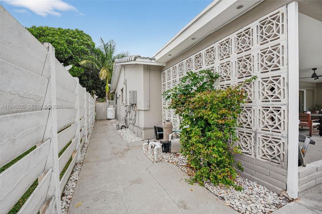 4710 Grant St, Hollywood, FL 33021