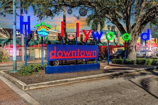 4710 Grant St, Hollywood, FL 33021