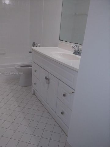 3437 NW 44th St 104, Oakland Park, FL 33309