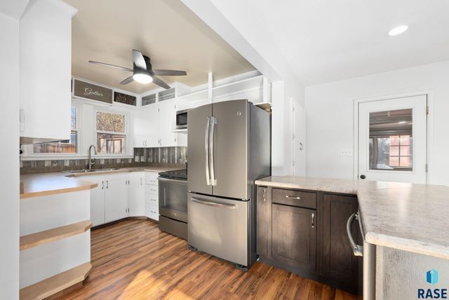 1812 W 28th St Street, Sioux Falls, SD 57105