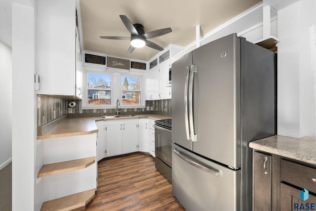 1812 W 28th St Street, Sioux Falls, SD 57105