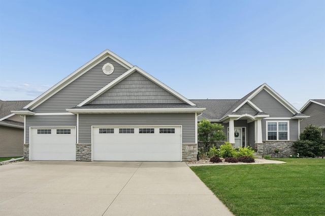 4301 Granite Ridge Road, Cedar Falls, IA 50613