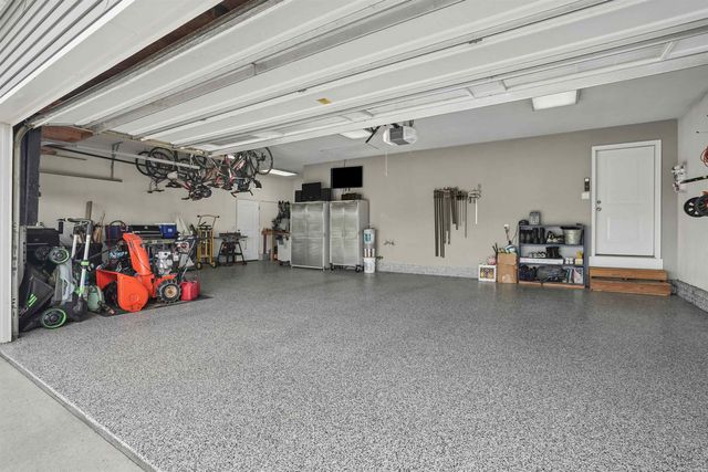 4301 Granite Ridge Road, Cedar Falls, IA 50613