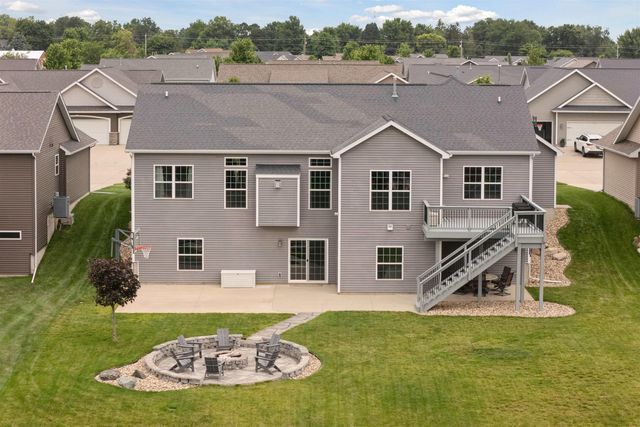 4301 Granite Ridge Road, Cedar Falls, IA 50613